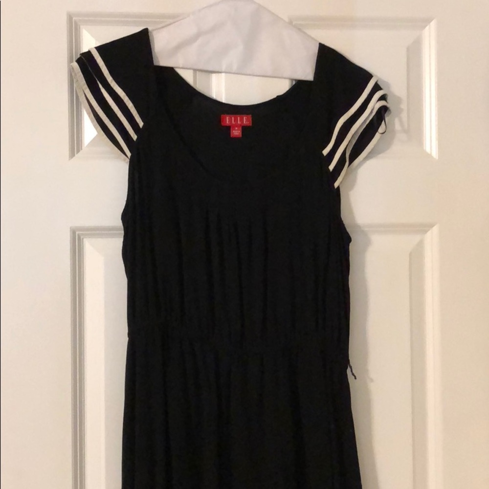 Lightweight Elle dress - back and white
